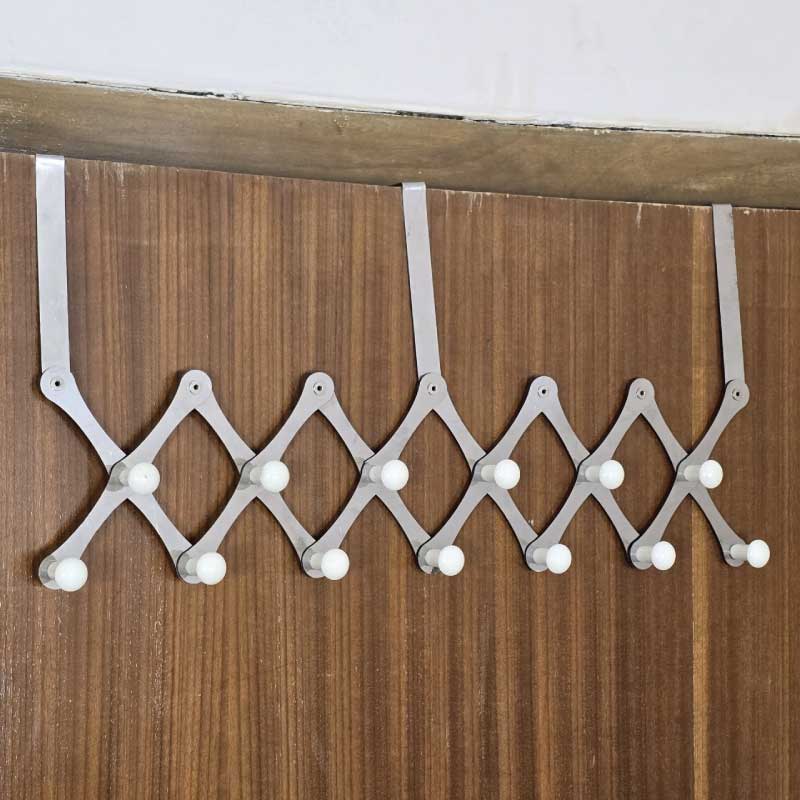 Ss-Flexible-Door-Hanger5